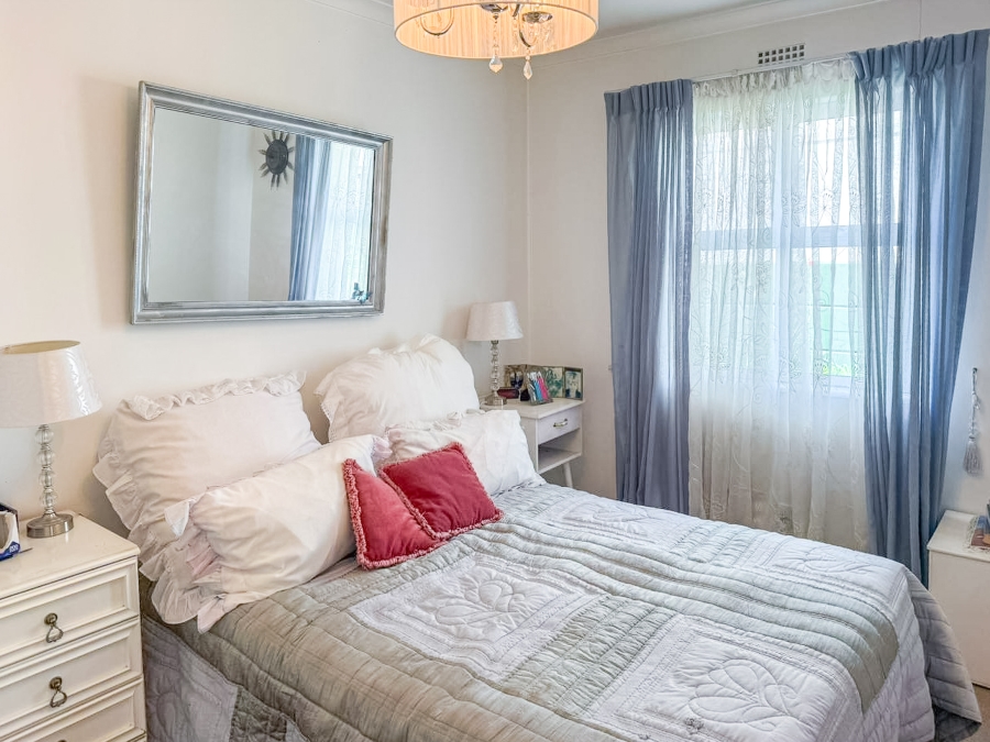 3 Bedroom Property for Sale in Pinelands Western Cape